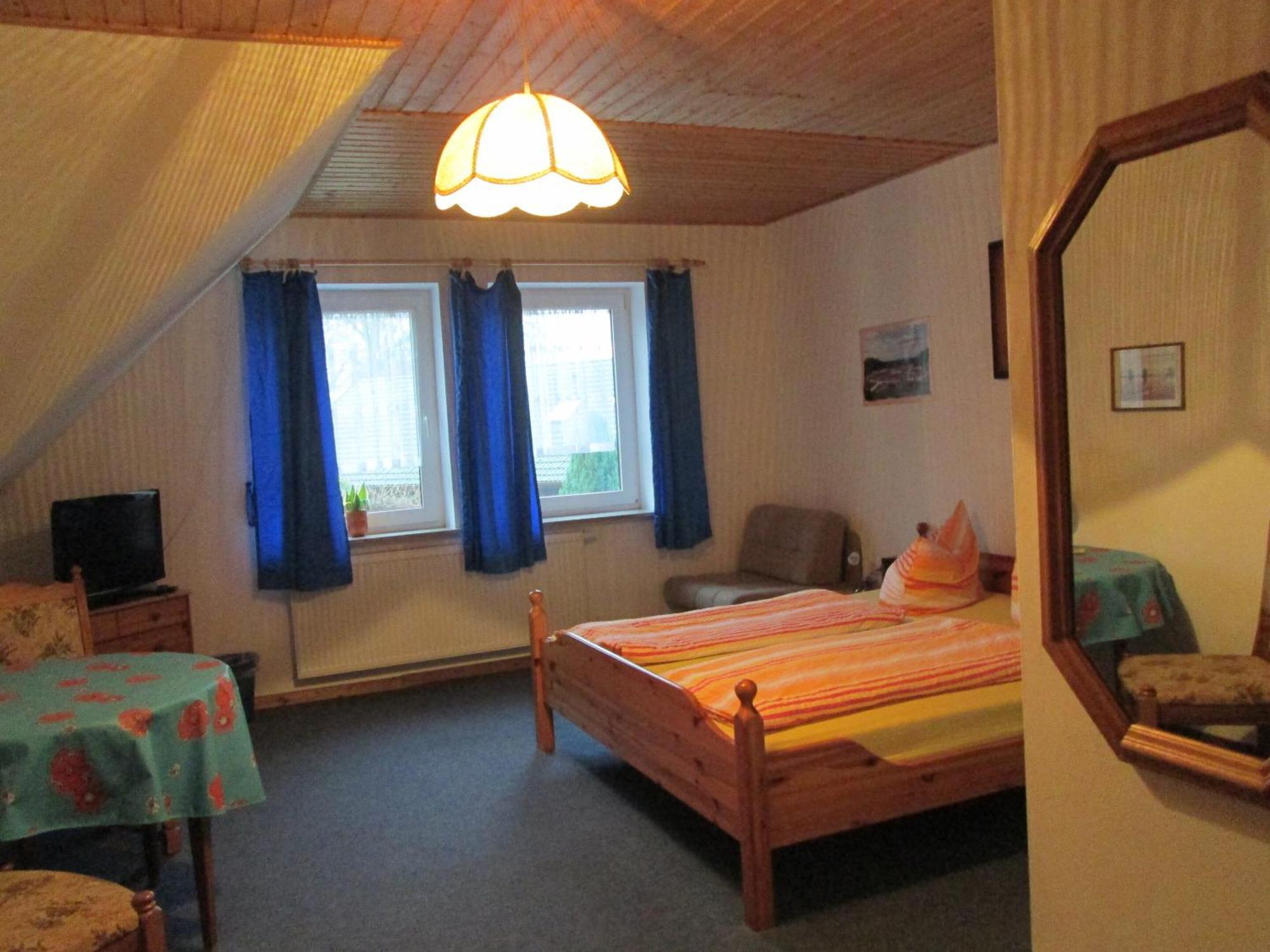 Double Room with Extra Bed,1588477853:JPEG